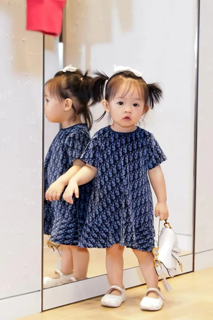 Con gái Cường Đô La - Đàm Thu Trang mới 3 tuổi đã lộ rõ nét 'chuẩn người mẫu' như mẹ - Ảnh 4